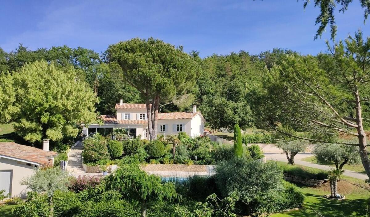 La Villa Moursoise 4 Etoiles المظهر الخارجي الصورة