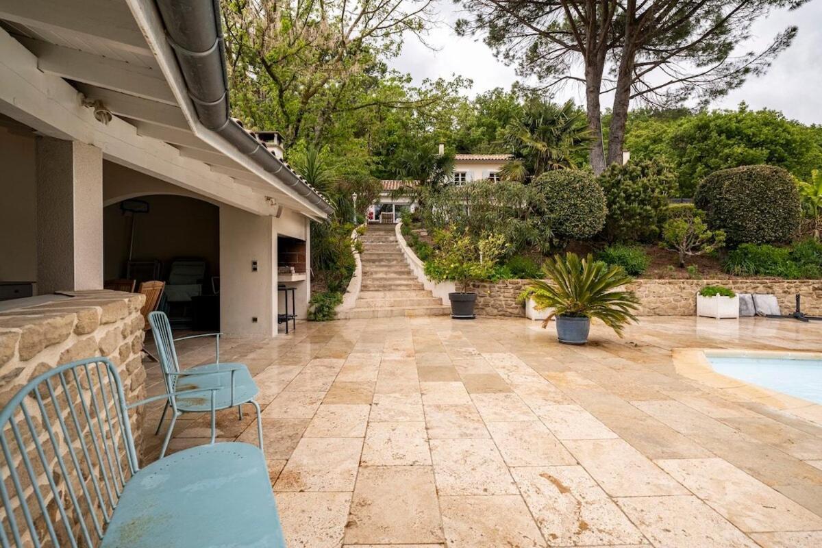 La Villa Moursoise 4 Etoiles المظهر الخارجي الصورة